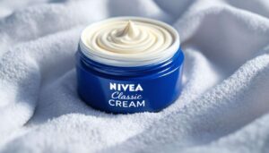De blauwe Nivea-crème, door iedereen geprezen, zou volgens deskundigen uw huidtype kunnen verergeren